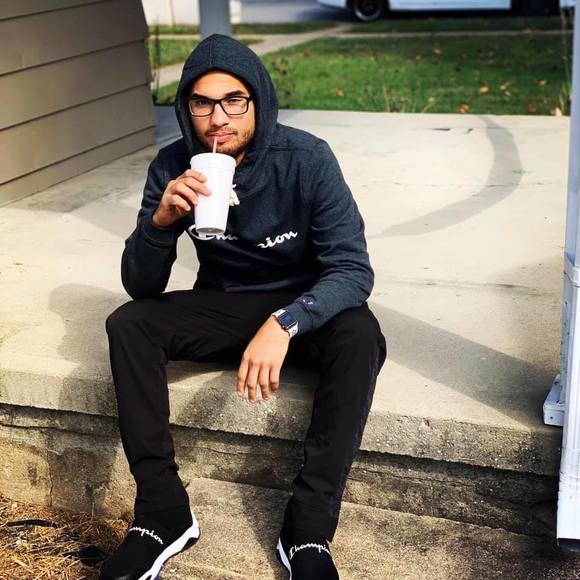 Profile Picture of Brandon Hughes (@b_hughes1) on Poshmark