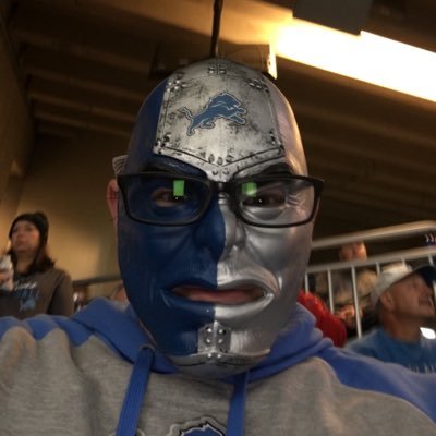 Profile Picture of Derek Coats (@CoatsDcoats) on Twitter