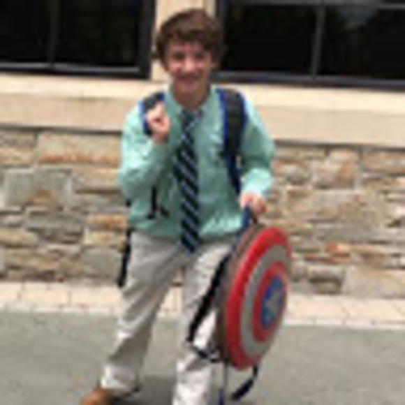 Profile Picture of Charlie Lekas (@clleks) on Poshmark