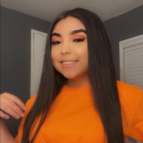 Profile Picture of Janet Montano (@janetmontano130) on Poshmark
