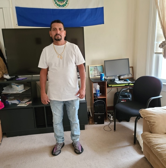 Profile Picture of Saul Abrego hernadez (@saulito123) on Poshmark