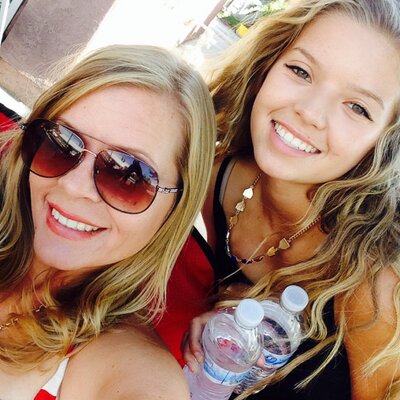 Profile Picture of Roxanne Alvarez (@RainsRoxy) on Twitter