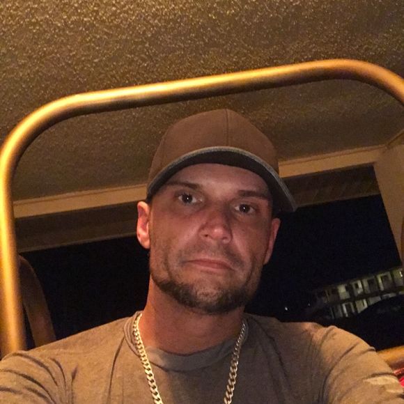 Profile Picture of Charles Odonnell (@charlesodonn845) on Poshmark