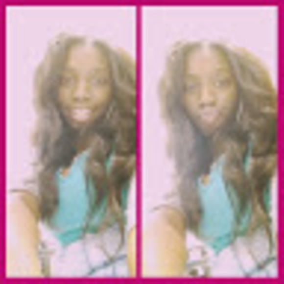 Profile Picture of Tiara Gammage (@tiarag2307) on Poshmark