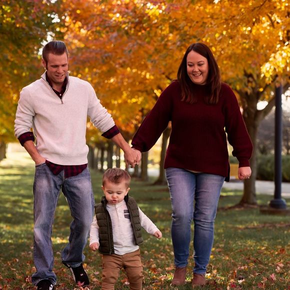 Profile Picture of Meghan Hanawalt (@mhanawalt) on Poshmark
