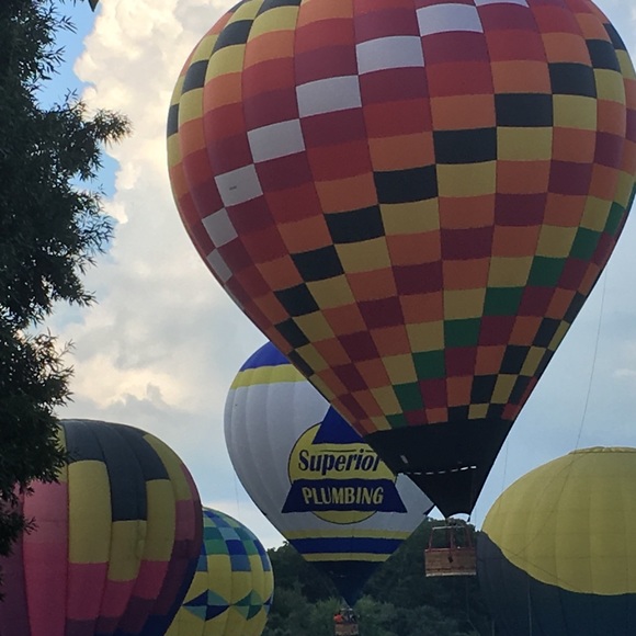 Profile Picture of Maria Bowe (@spainishkat) on Poshmark