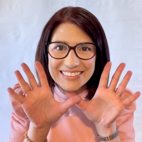 Profile Picture of Tracy Lombardi (@tracyazshopper) on Poshmark