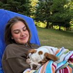 Profile Picture of Emily Bates (@emily.batesy) on Instagram