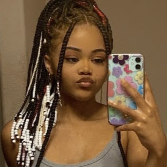 Profile Picture of Khierston Nelson (@khierston2022) on Poshmark