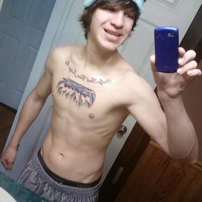 Profile Picture of Derek Bradshaw (@Bradshaw25) on Twitter