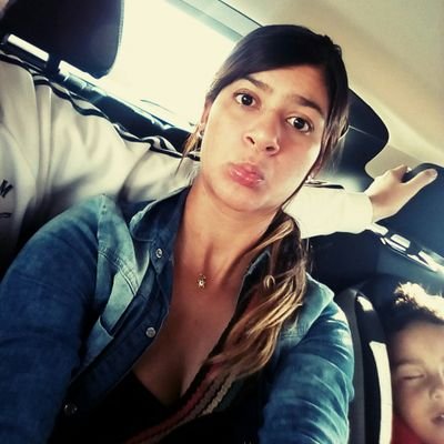 Profile Picture of Linda Bustos (@lindastefy1389) on Twitter