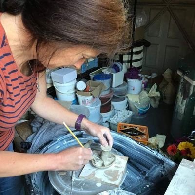 Profile Picture of Juliet Myers (@@Absolutely_Clay) on Twitter