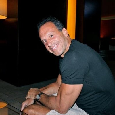 Profile Picture of Charles Shapiro (@chashapiro) on Twitter