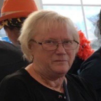 Profile Picture of Vivi Lone Hansen (@ViviLonehansen1) on Twitter