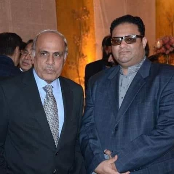Profile Picture of Shahzad Ahmad (@alitradinginc) on Poshmark