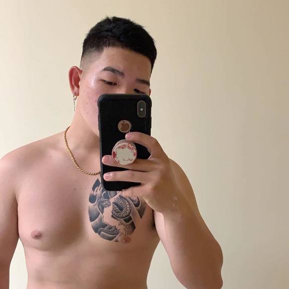 Profile Picture of Adam Nguyen (@fazian_adam72) on Poshmark