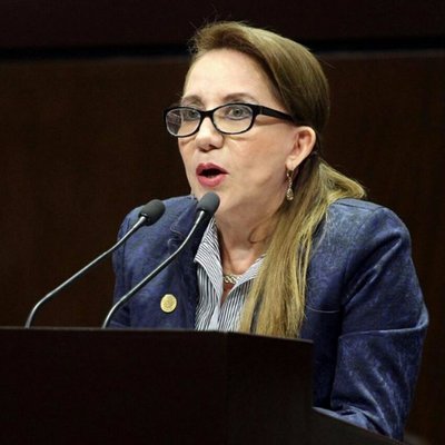 Profile Picture of Araceli Madrigal (@Araceli_Mdrigal) on Twitter