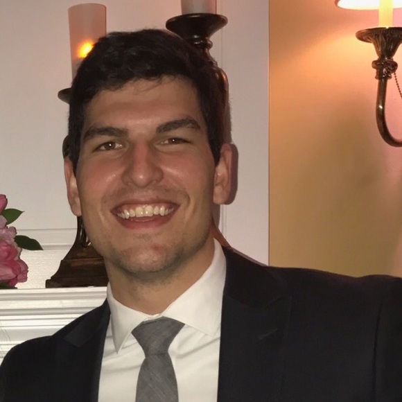 Profile Picture of Mike Hartman (@hartman334) on Poshmark