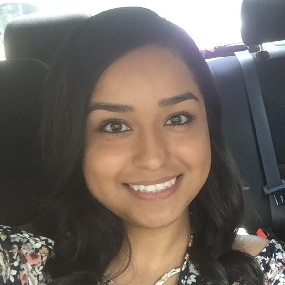 Profile Picture of Daniela Trujillo (@d_trujillo) on Poshmark