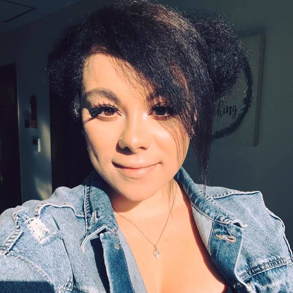 Profile Picture of Tamarra Pummell (@tamarrapummell) on Poshmark