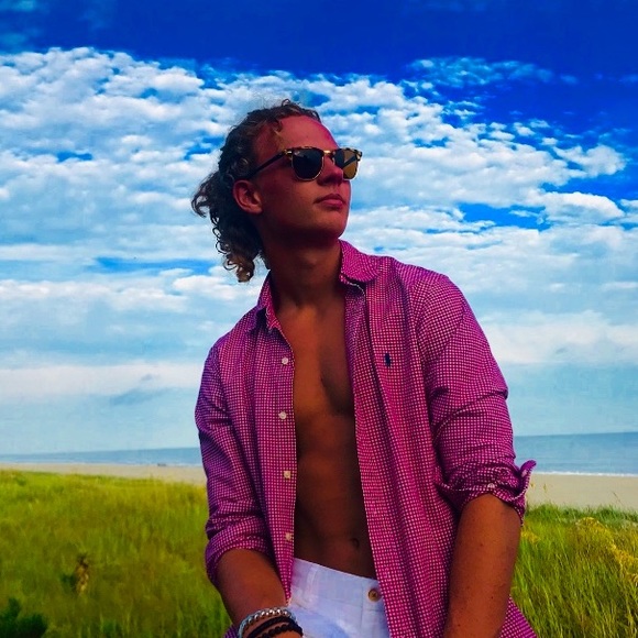 Profile Picture of Clay Holmes (@cpholmes) on Poshmark