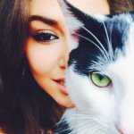 Profile Picture of Hande Erçel (@handemiyy) on Instagram