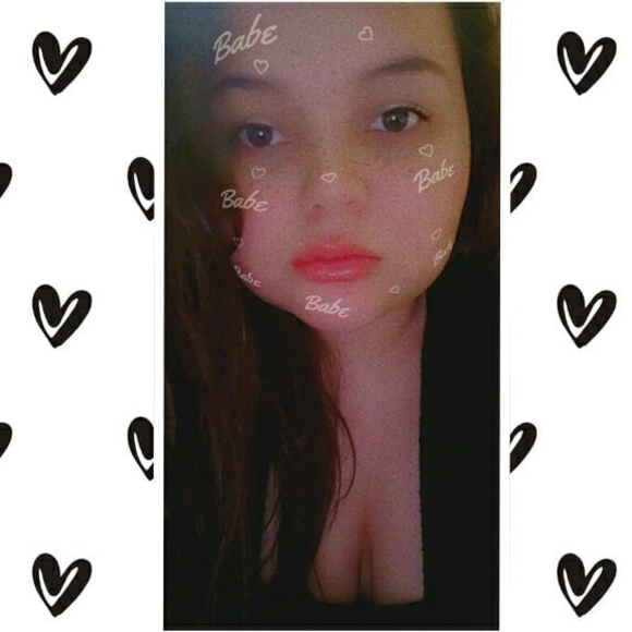 Profile Picture of Paige Kennicker (@pgjenkins97) on Poshmark