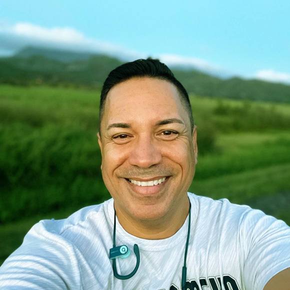 Profile Picture of Kaniala Kekaulike (@kkekaulike) on Poshmark
