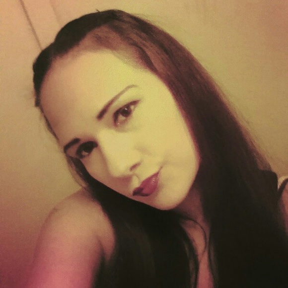 Profile Picture of Sherry Barnes (@sherrybarnes486) on Poshmark