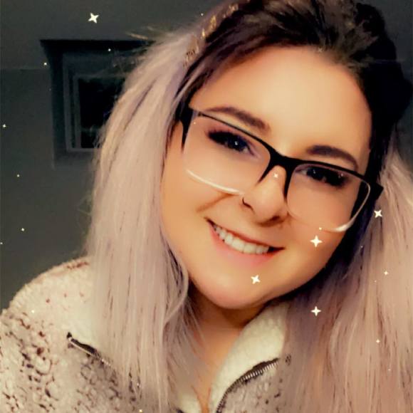 Profile Picture of Bea Rocchetti (@bearocchetti18) on Poshmark