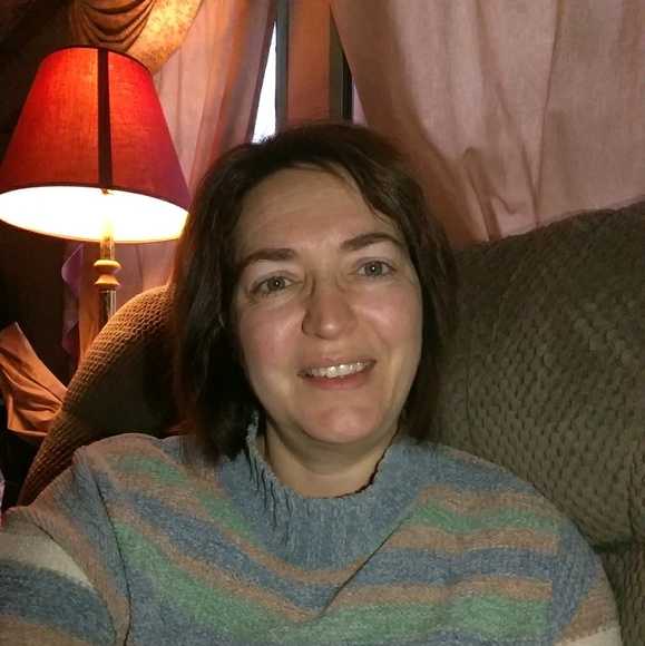 Profile Picture of Jennifer Hussey (@jenh73) on Poshmark