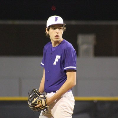 Profile Picture of Andrew (@AndrewPettit7) on Twitter