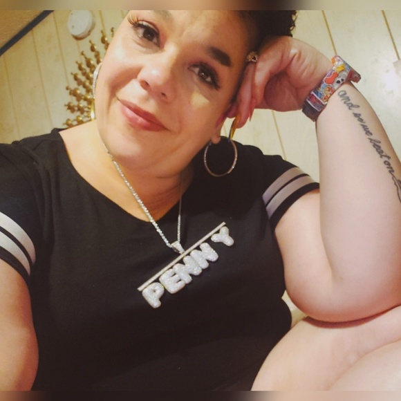 Profile Picture of Renee Hollifield (@chopshopbitch) on Poshmark