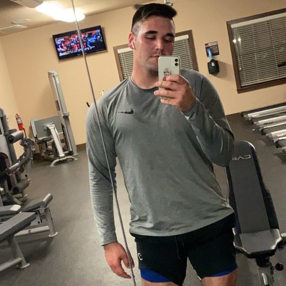Profile Picture of Tyler Bruner (@tbruner09) on Poshmark
