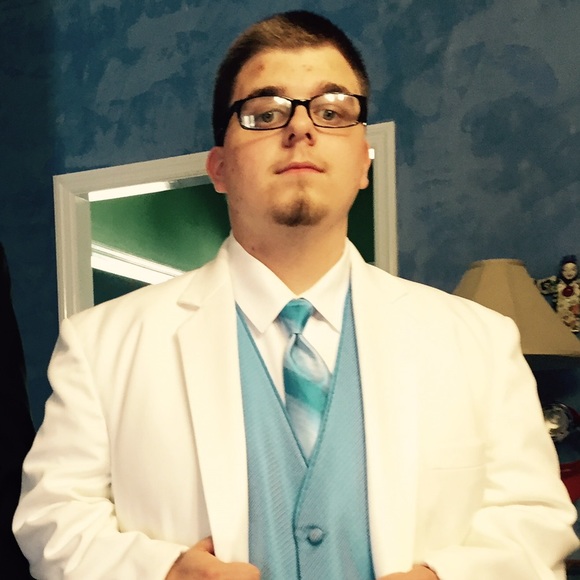 Profile Picture of Dylan Jackson (@shoehunter555) on Poshmark
