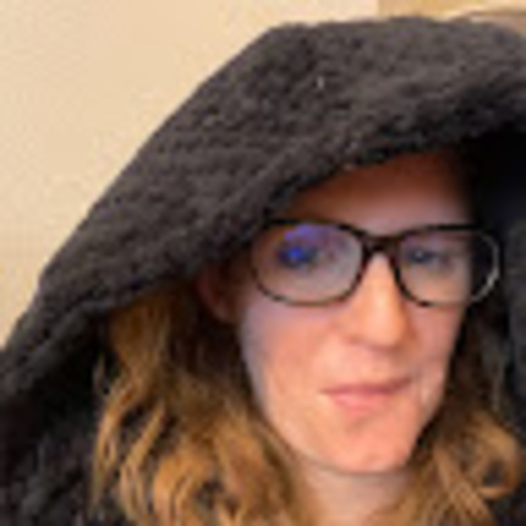 Profile Picture of Jamie Dilley (@jamie_dilley) on Poshmark