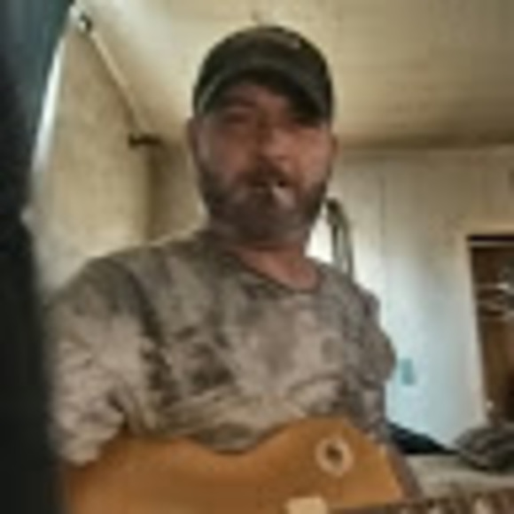 Profile Picture of David Thomason (@davidthomason65) on Poshmark