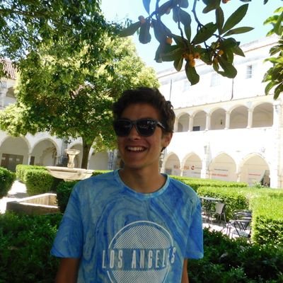 Profile Picture of Bernardo Luz (@lucesita06marzo) on Twitter