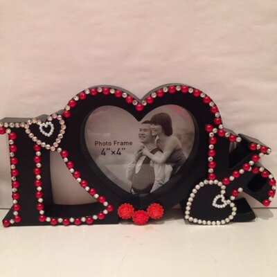 Profile Picture of Sharleen Smith (@sharslittlegems) on Twitter