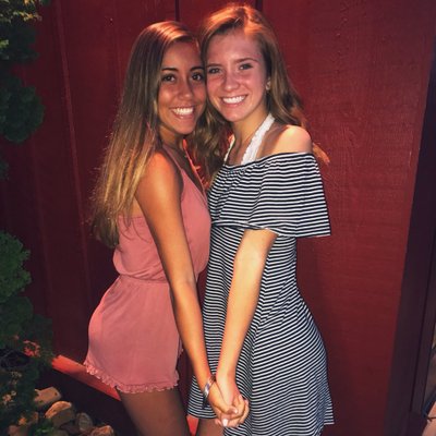 Profile Picture of Julia Welsh (@juliawelsh_) on Twitter