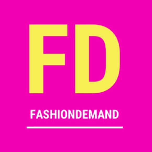Profile Picture of Fashion Demand (@fashiondemand) on Poshmark