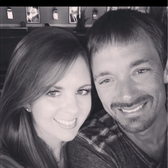 Profile Picture of Janet Clayton (@janetclayton83) on Poshmark