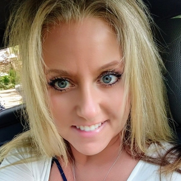 Profile Picture of Christine Roberts-kehres (@carked) on Poshmark