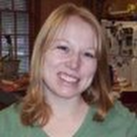 Profile Picture of Jill Reading (@ohmyhannah) on Poshmark