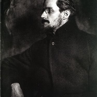 Profile Picture of Finnegans Wake (@robbinhill) on Twitter