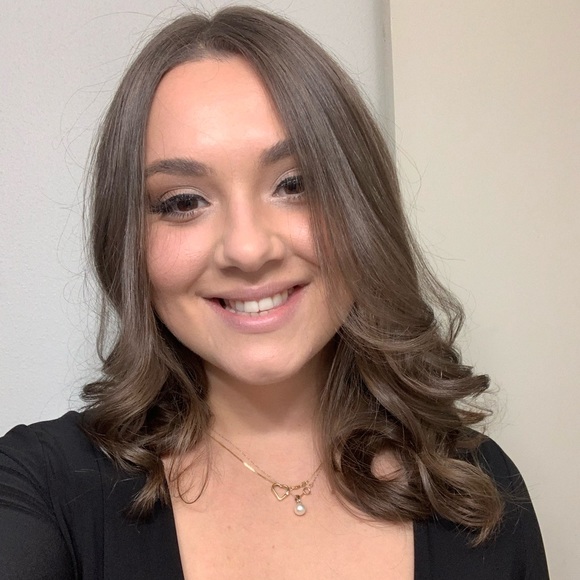 Profile Picture of Natalija Plavsic (@natalija_p) on Poshmark