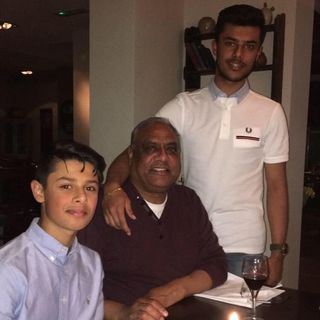 Profile Picture of Sean Grewal (@sean.grewal.7) on Facebook