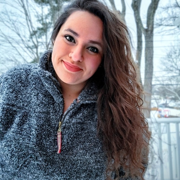 Profile Picture of Kayla Liebel (@kjoliebel) on Poshmark