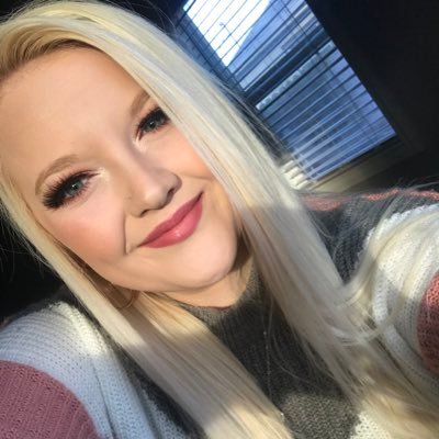 Profile Picture of Alyssa Lassinger (@@AlyssaBassinger) on Twitter