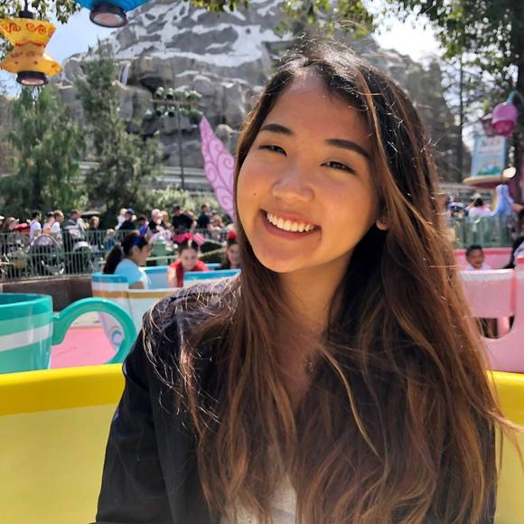 Profile Picture of Amy Nishijima (@amy_nishijima) on Poshmark